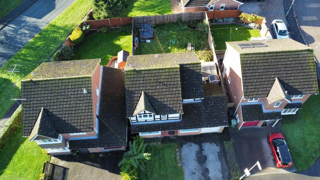 Roof with a side extension before work