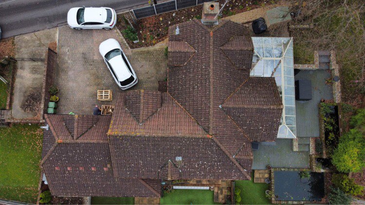 roof cleaning hampshire